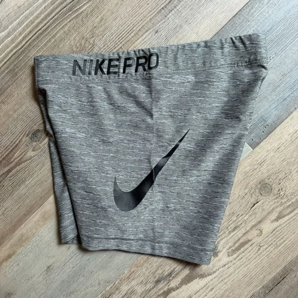 Nike Pro Women’s Small Gray Dri-FIT 3